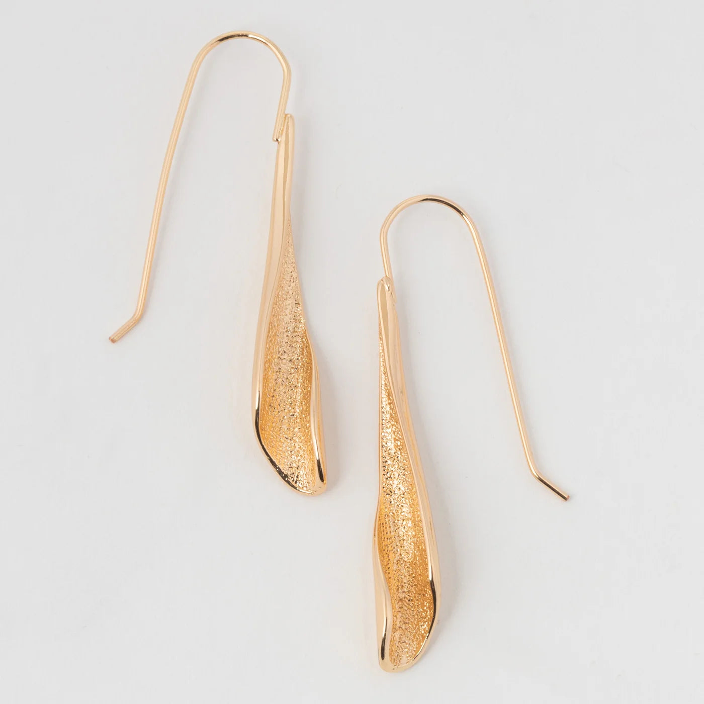 Howard's Kali Curled Leaf Earrings