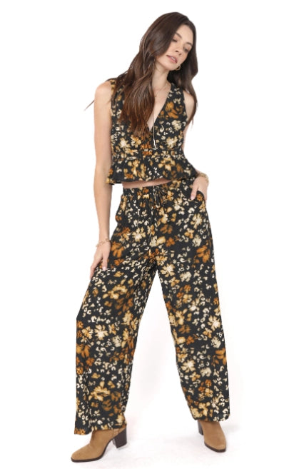 Sadie & Sage With Ease Printed Wide Leg Pull On Pants