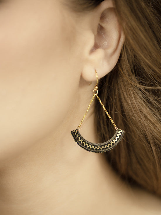 Holly Yashi Willow Weave Earrings