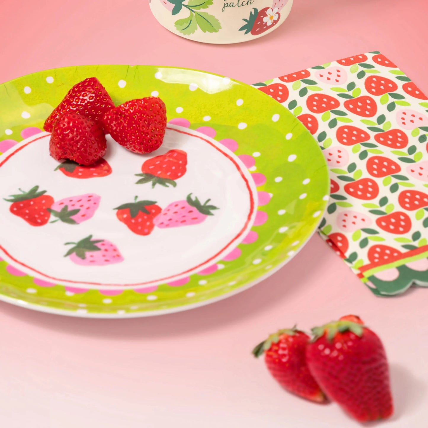 Strawberry Guest Towel Paper Napkins