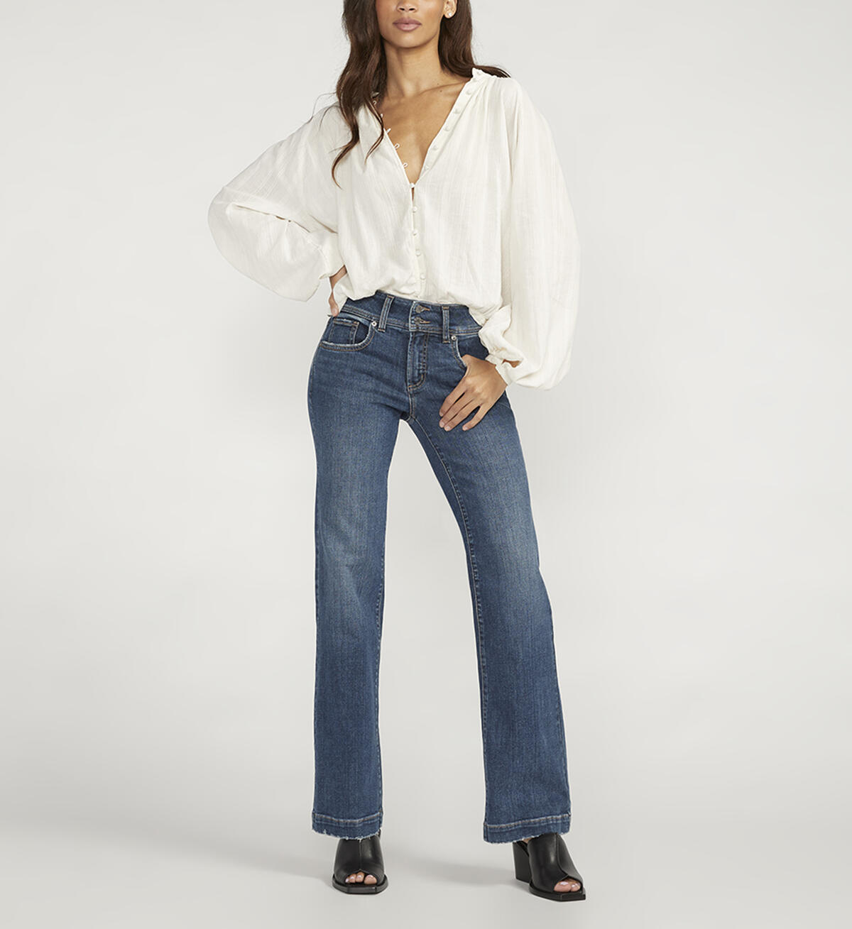 Silver Jeans Suki Mid Rise Trouser Leg Jeans