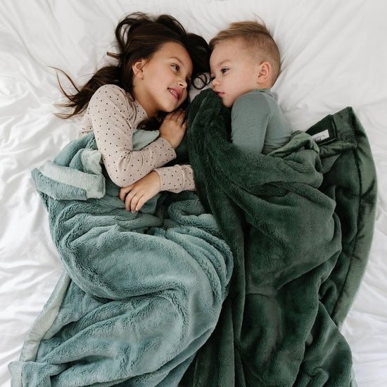 Saranoni Hunter Lush Receiving Blanket