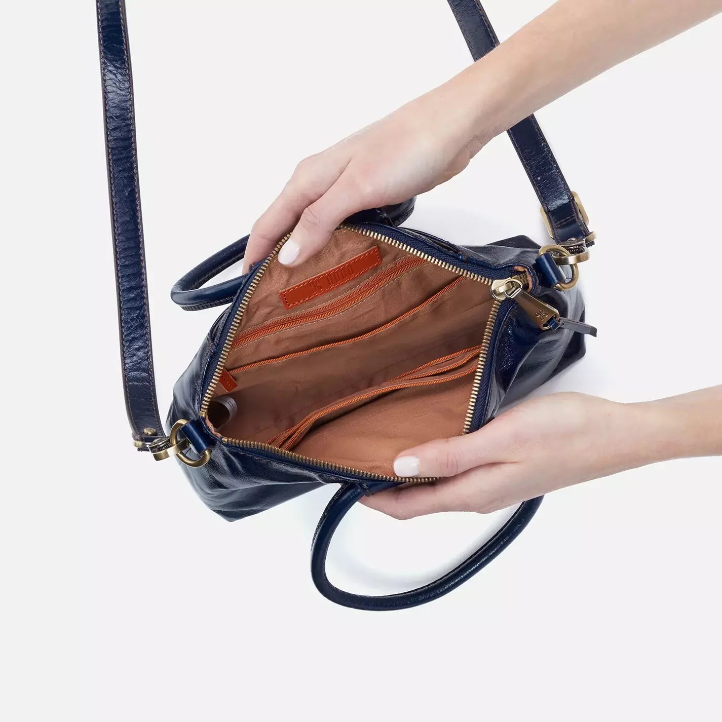 Hobo Sheila Top Zip Crossbody Nightshade