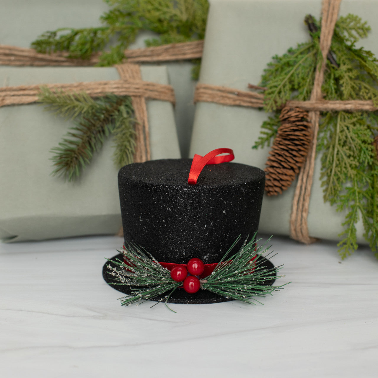 Frosty the Snowman Top Hat Ornament