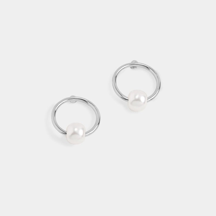 Whispers Simple Pearly Studs