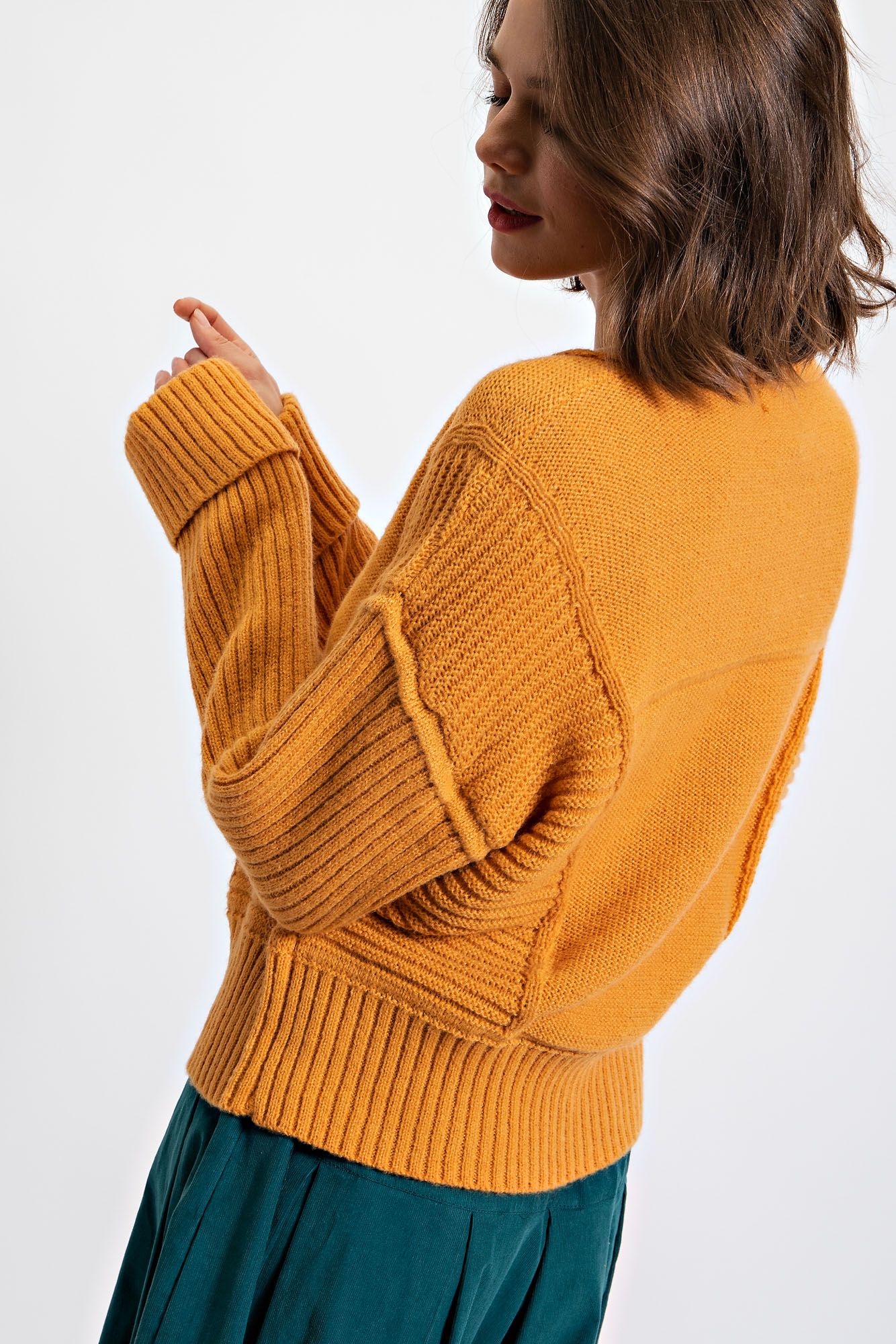 Easel V-Neck Knitted Sweater