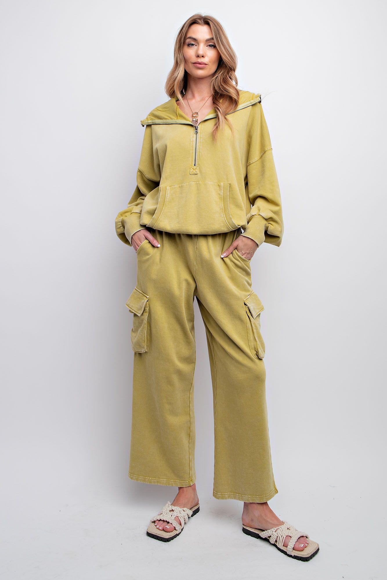 Easel Mineral Washed Zip Up Pistachio