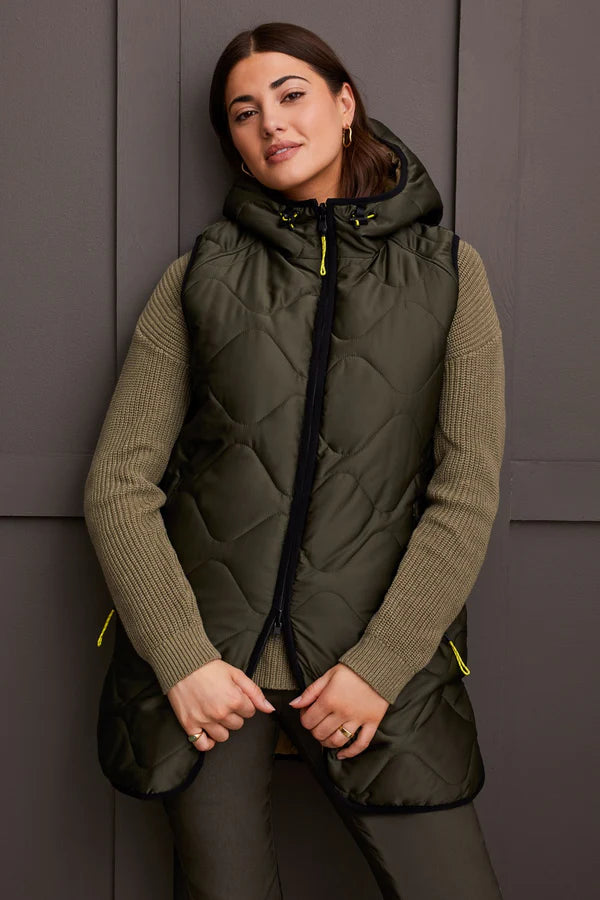 Tribal Reversible Hooded Puffer Vest With High-Low Hem