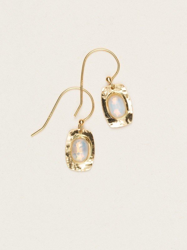 Simply elegant, instantly glamourous, our Adelaide Earrings add a hint of distinction to any look.