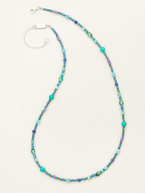 Our Sonoma Glass Bead Necklace is inspired by the luscious landscape of California's Sonoma Wine Country. Holly combines juicy, vibrant colors to create a timeless yet affordable look.