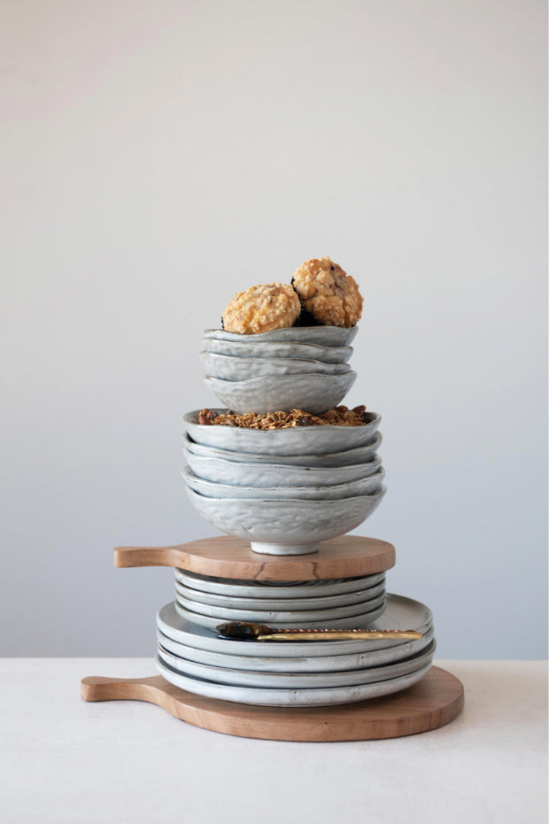 Acacia Wood Cheese/Cutting Board with Handle