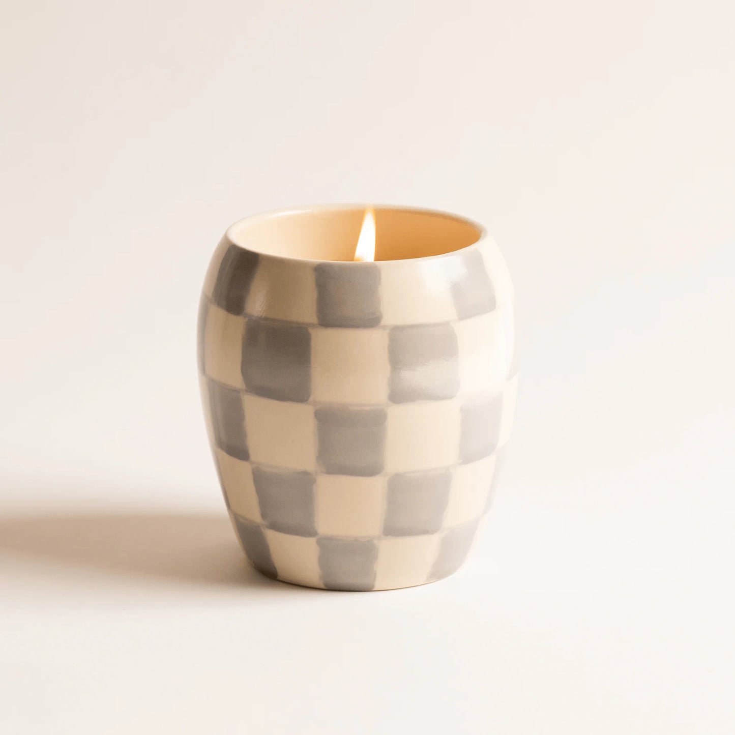 Checkmate 11 oz Candle - Cotton & Teak