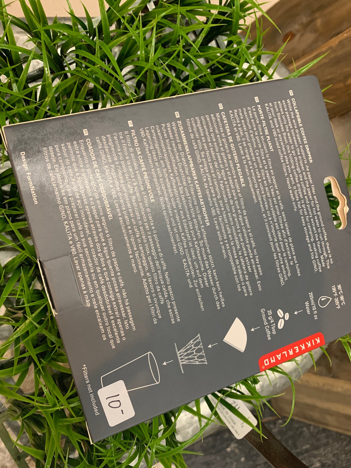 Aromatic pour over with no fuss. Easy to fold and store, fits any paper filter. Great for storage and on the go. Works with paper filters of any size Collapsible for easy storage 2.73"Dia. x 8.74"H