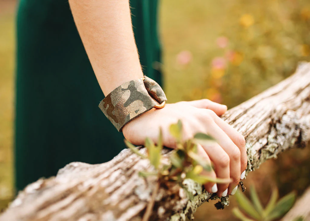 Keva Style Glamper Green Leather Cuff/Bracelet