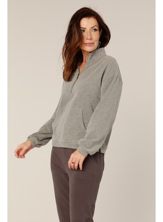 Mododoc Kanga Pocket Half Zip Top