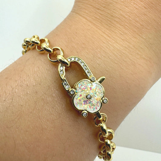 Rolo Chain & CZ Clover Clasp Bracelet