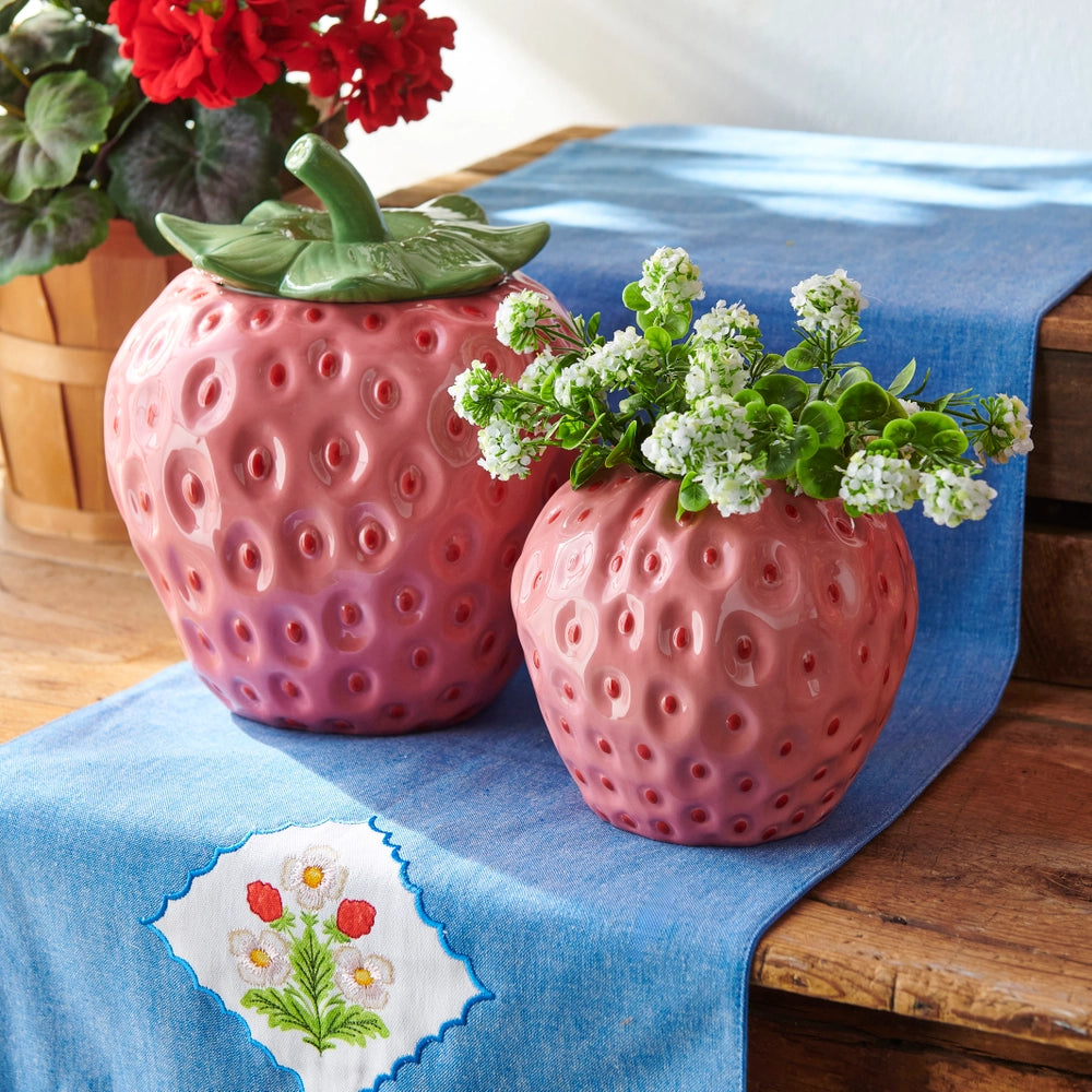 Blossom Trellis Table Runner