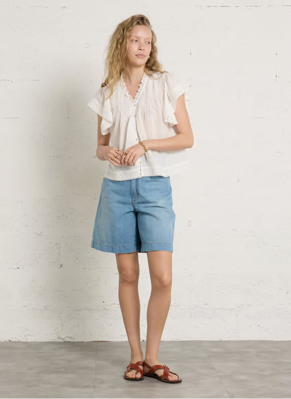 The Korner Lace Short Sleeve Top