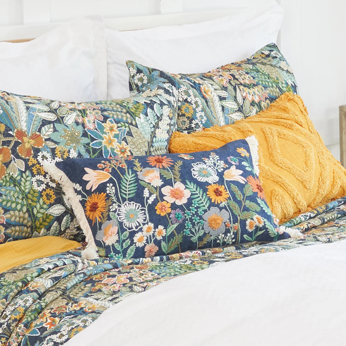 Queensgrove Pillow