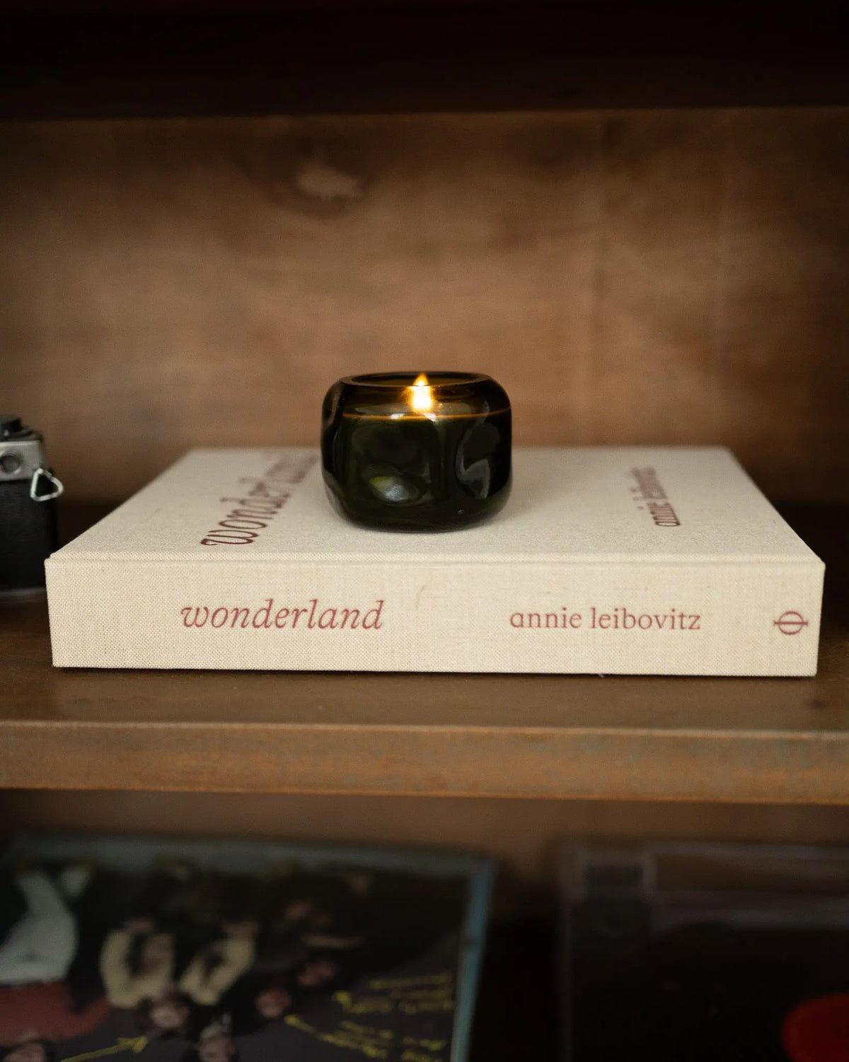 Basalt 5 oz Candle Wild Fig & Cedar