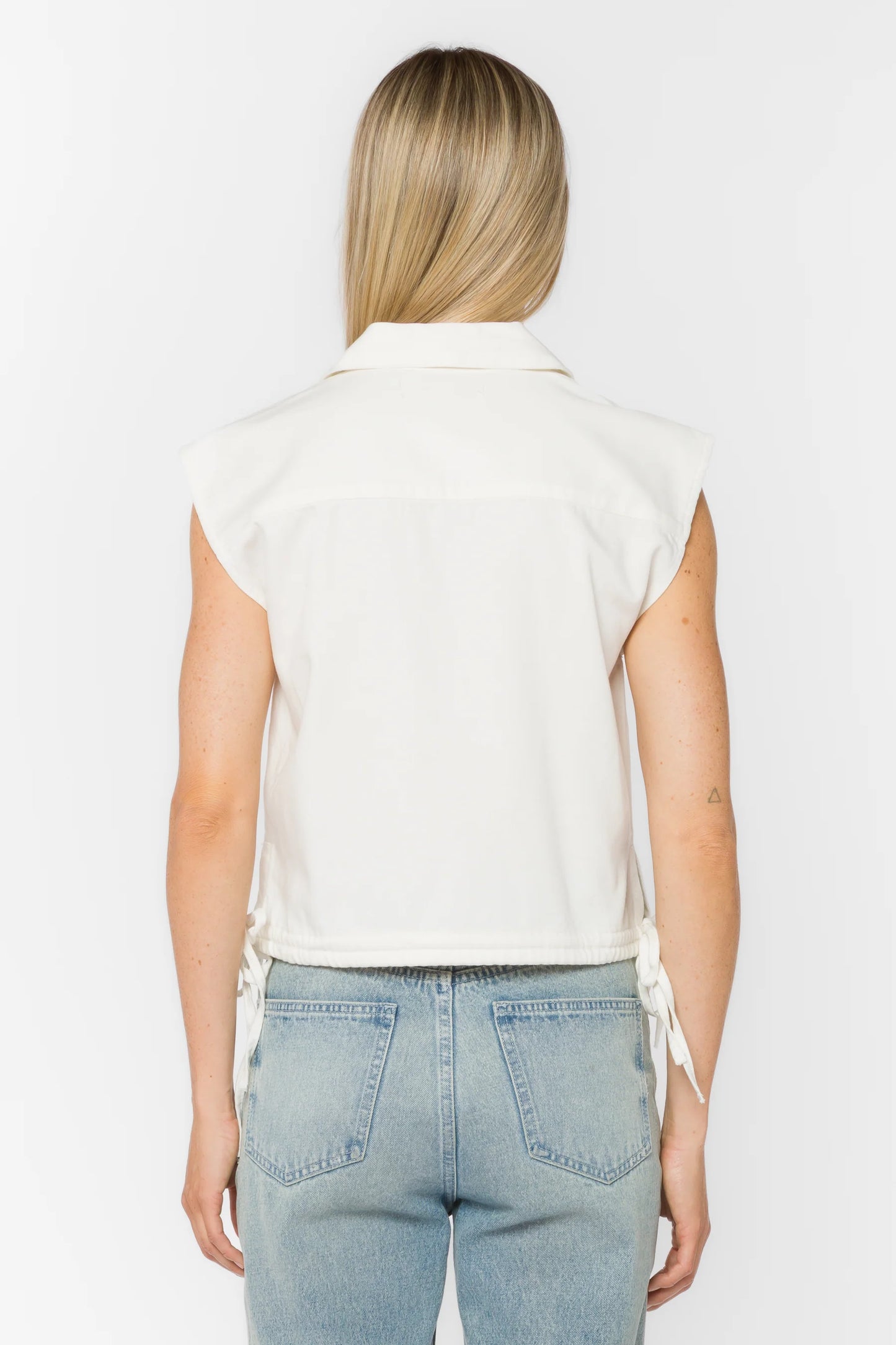 Velvet Heart Capricorn Optic White Top