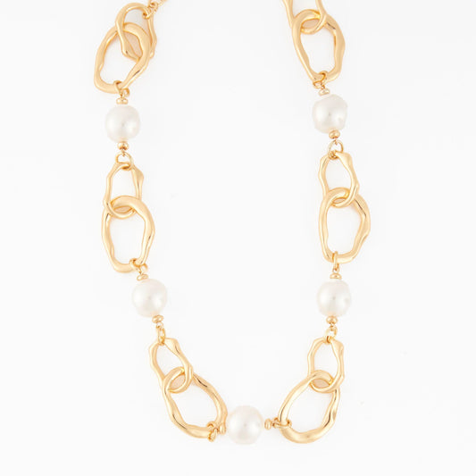 Elodie Chunky Linked Pearl Necklace