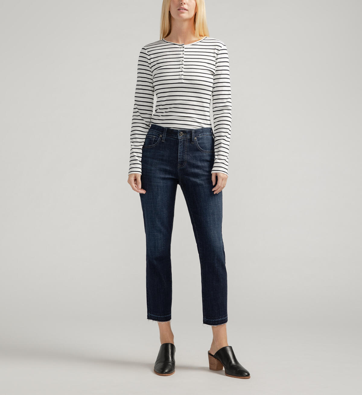 JAG Carter Mid Rise Girlfriend Jeans