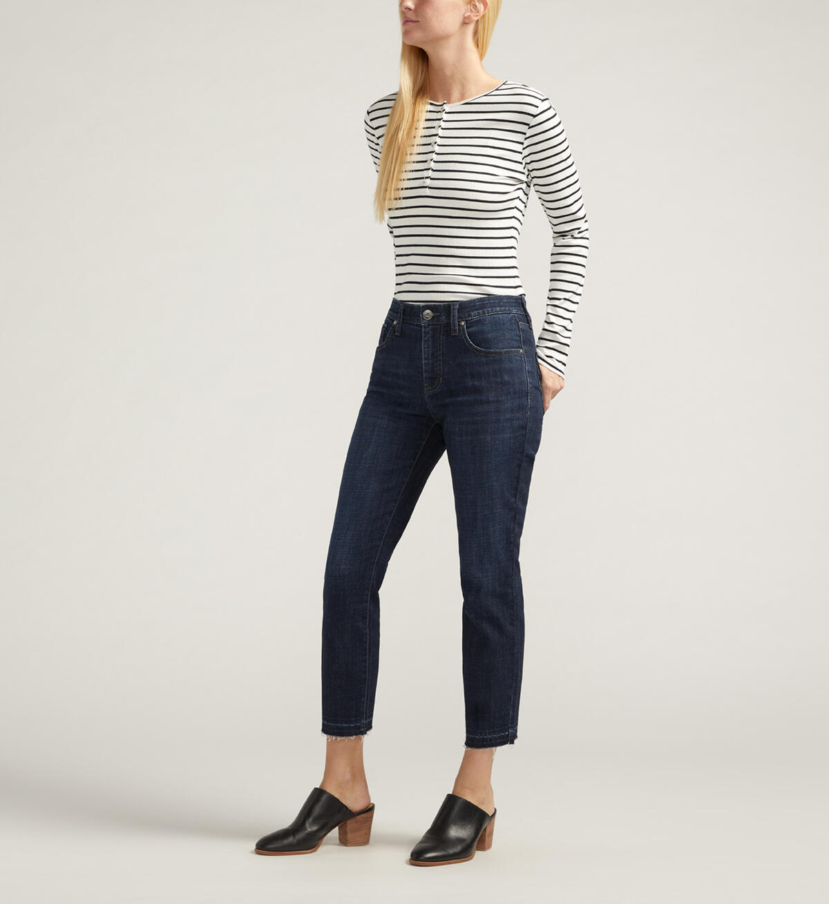 JAG Carter Mid Rise Girlfriend Jeans