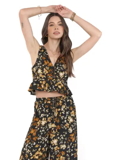 Sadie & Sage With Ease V Neck Peplum Top