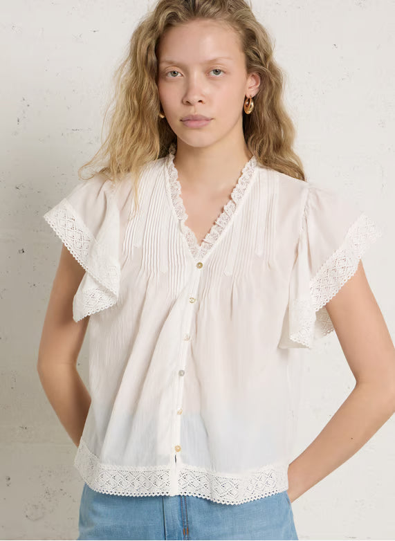 The Korner Lace Short Sleeve Top