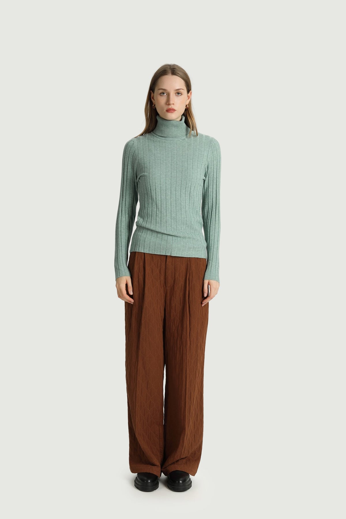 The Korner Mina Turtleneck