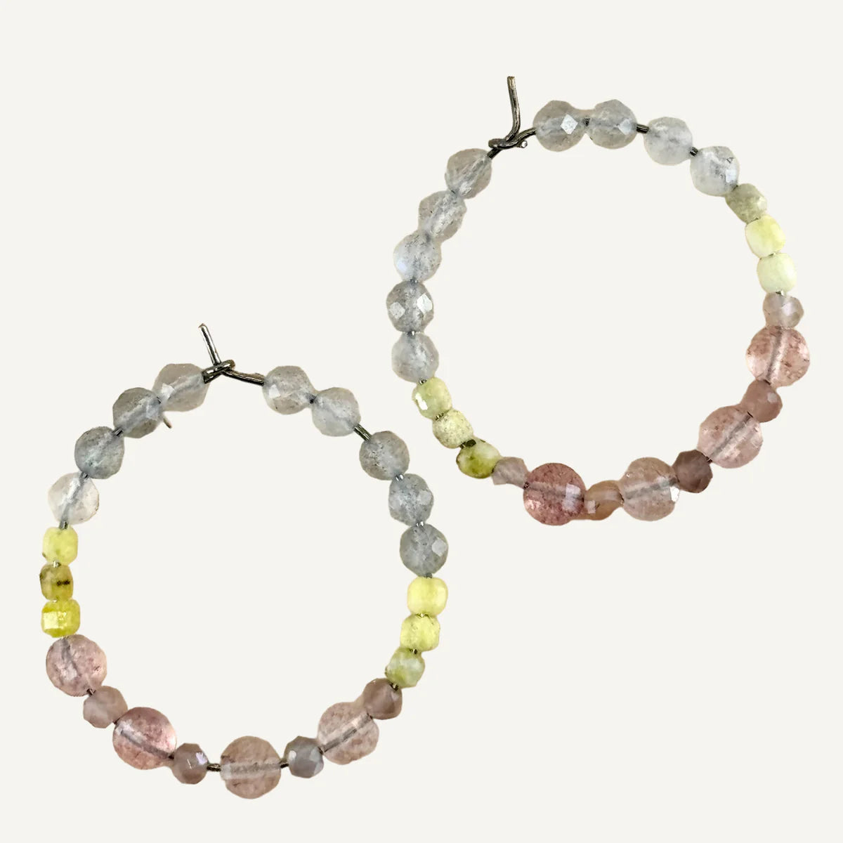 Hoop With Quartz And Mixed Stones