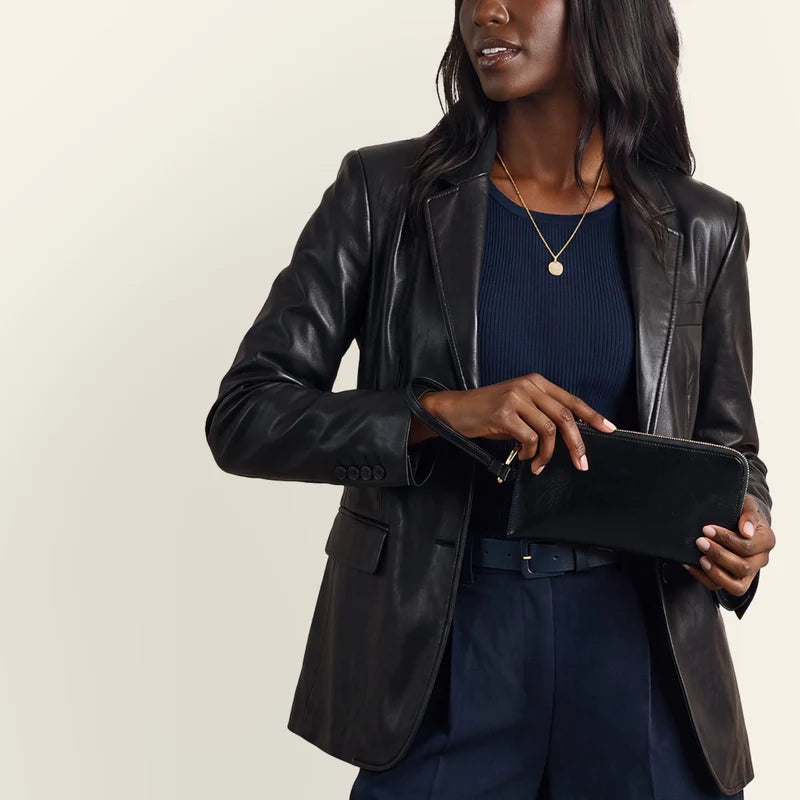 Hobo Jett Wristlet Black