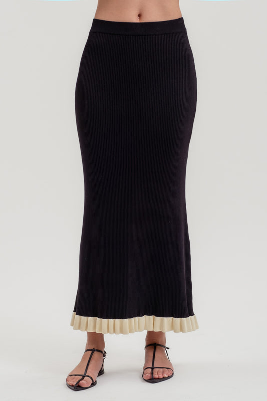 Zoe And Claire Contrast Piping Midi Sweater Skirt