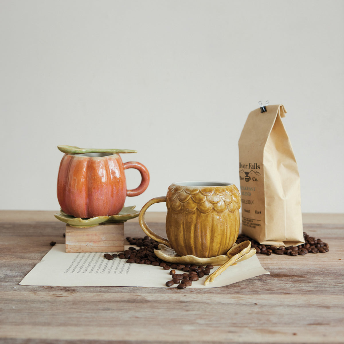 Stoneware Acorn/Pumpkin Shaped Mug With Saucer & Spoon