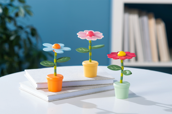 Wooden Flower Push Puppets
