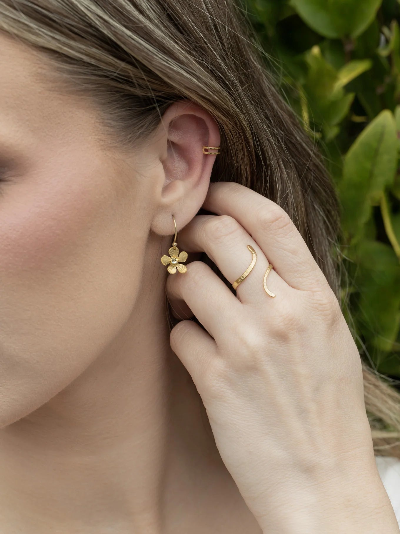 Holly Yashi Promenade Adjustable Ring