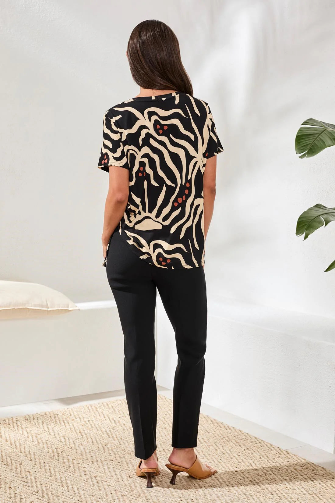 Tribal Printed Jersey Crew Neck Top With Side Ruching