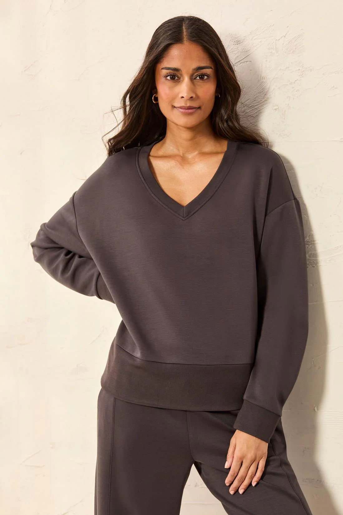 Tribal TECHNO LUX V-Neck Drop Shoulder Pullover