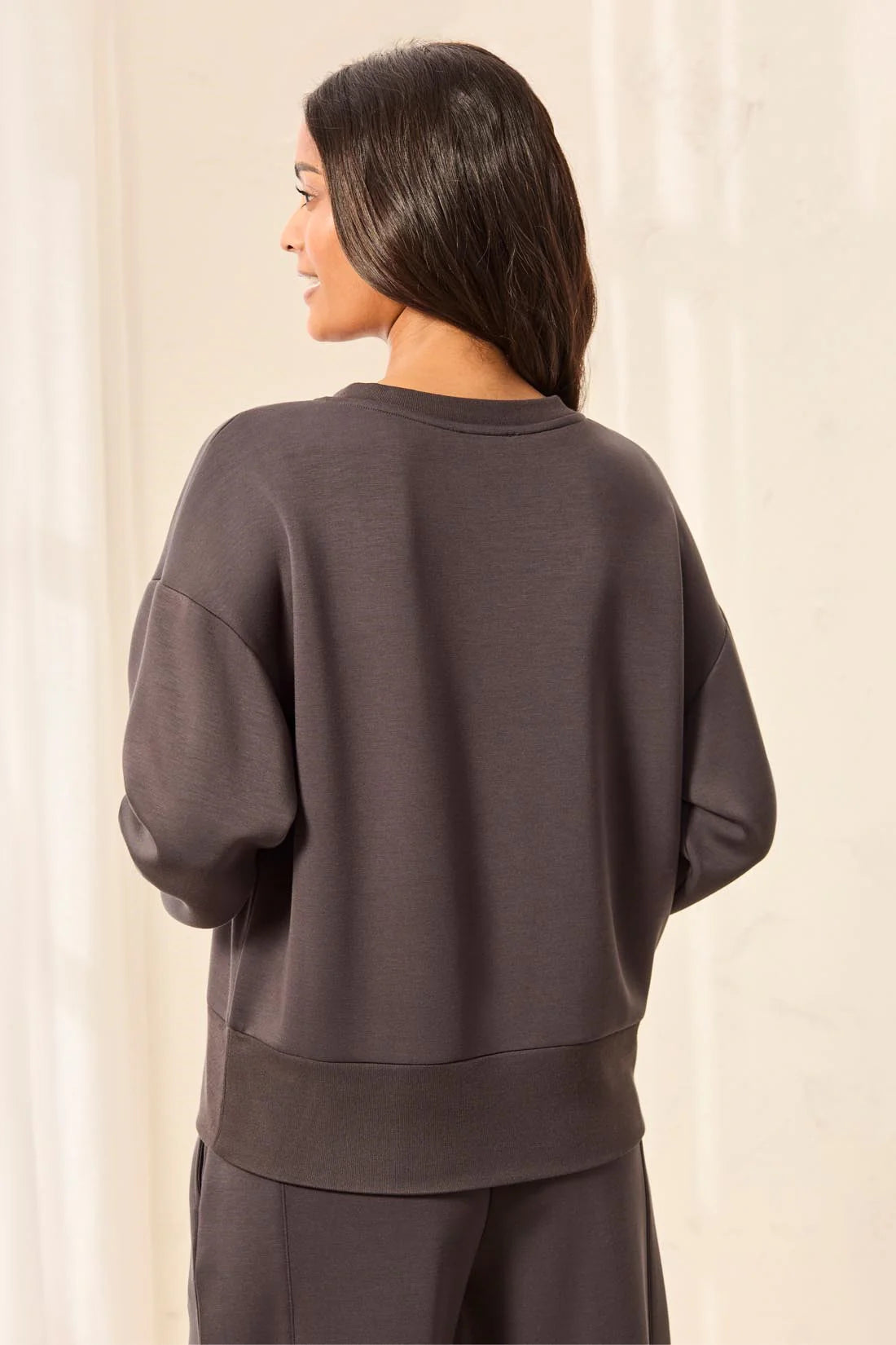 Tribal TECHNO LUX V-Neck Drop Shoulder Pullover