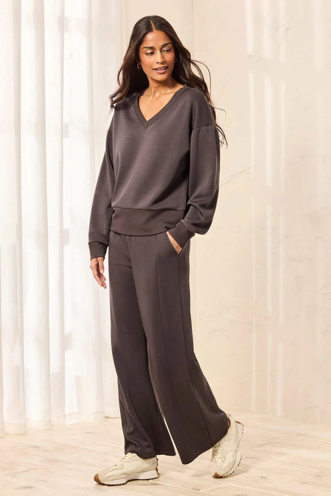 Tribal TECHNO LUX V-Neck Drop Shoulder Pullover