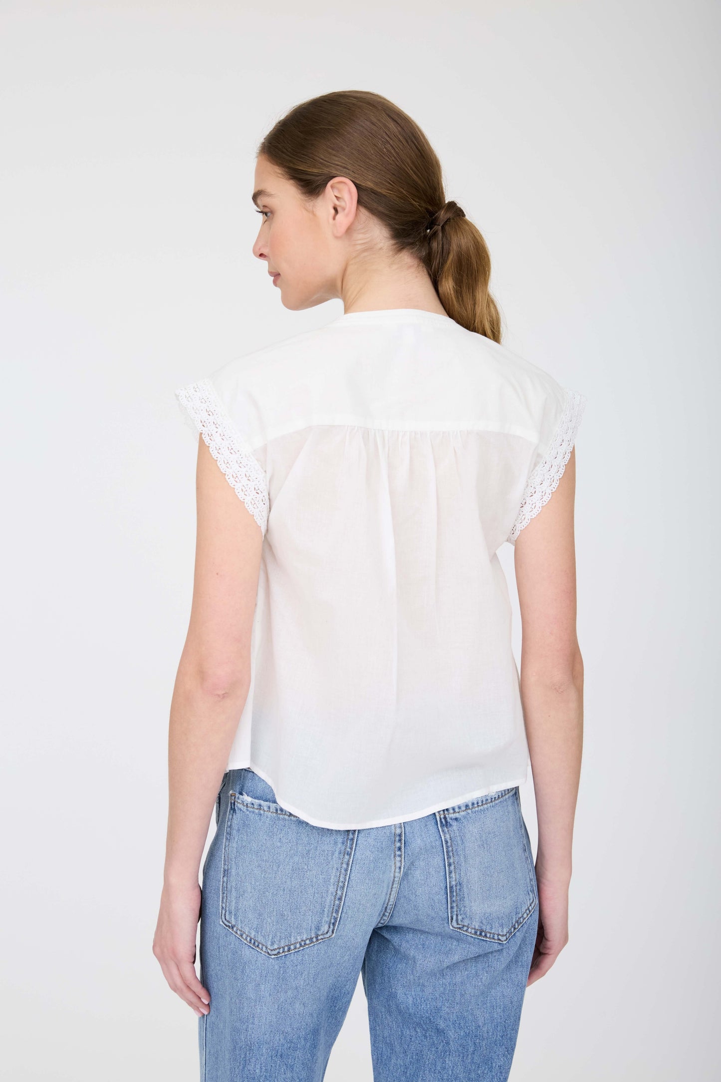 Zoe And Clair Lace Short Sleeve Detail Top