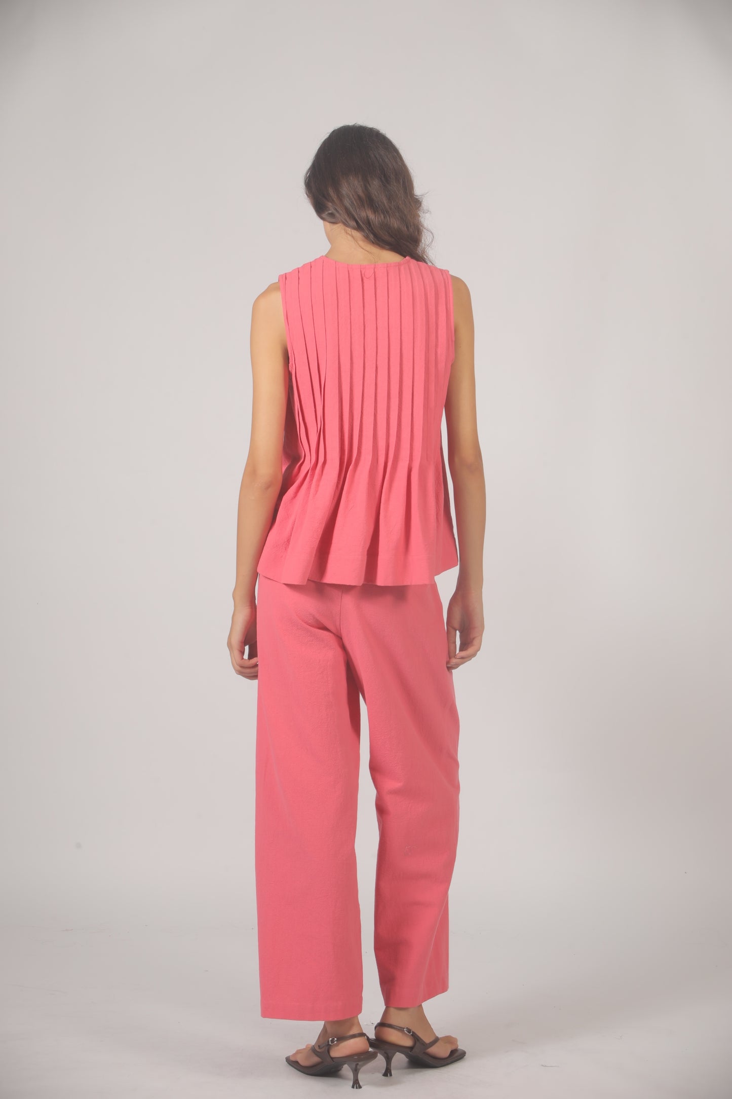 The Korner Sleeveless Pleated Top
