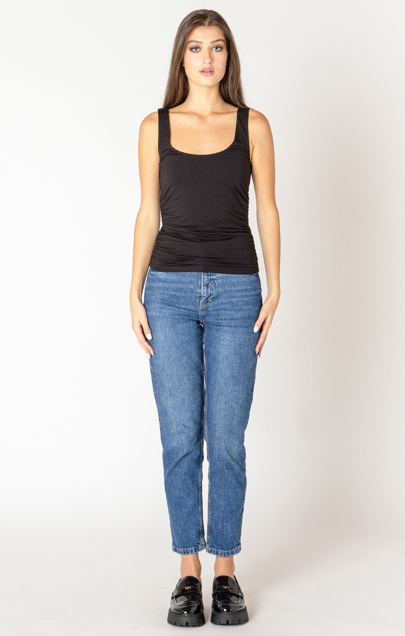 Black Tape Essential Tank