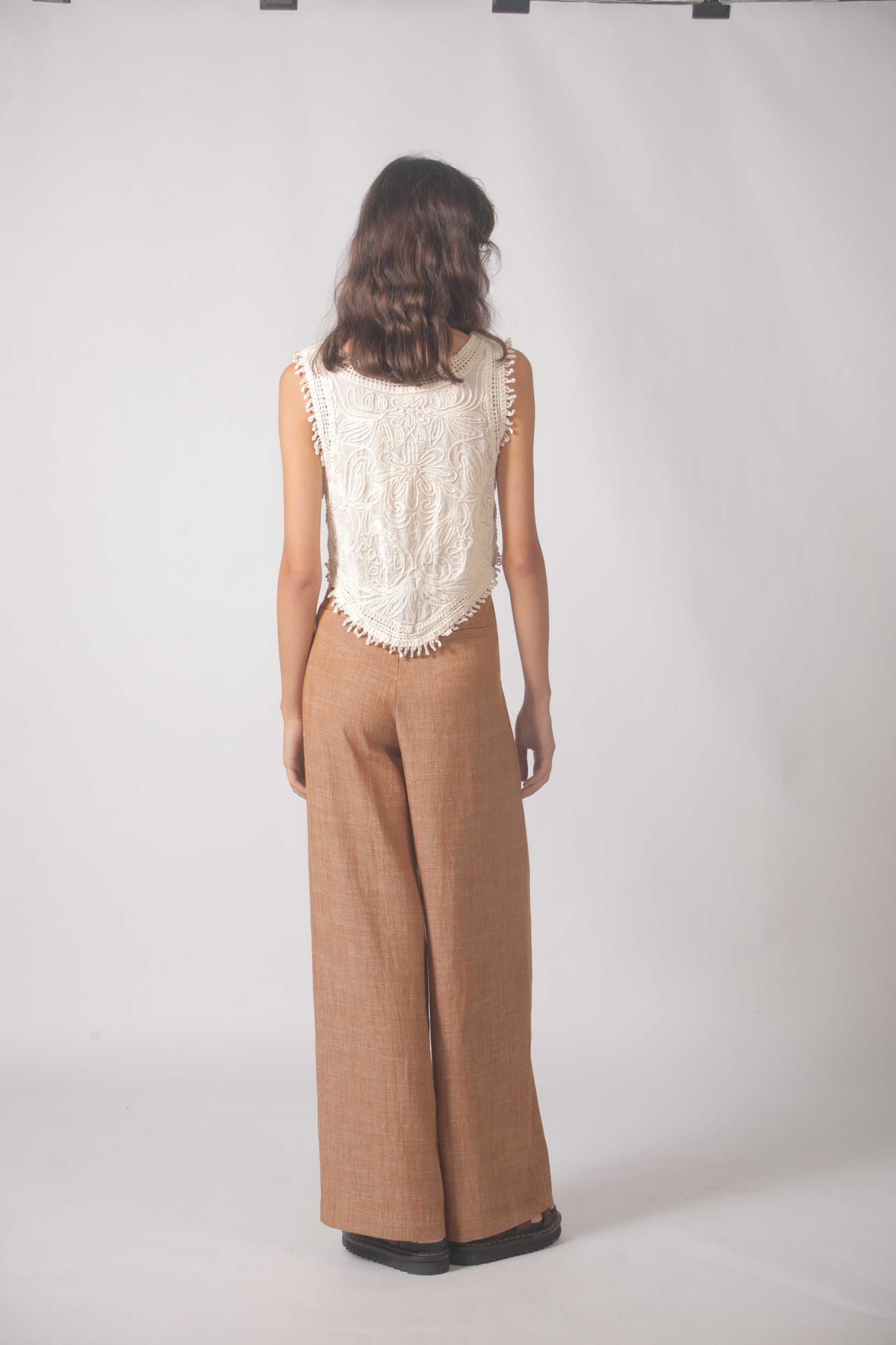 The Korner Cream Tank