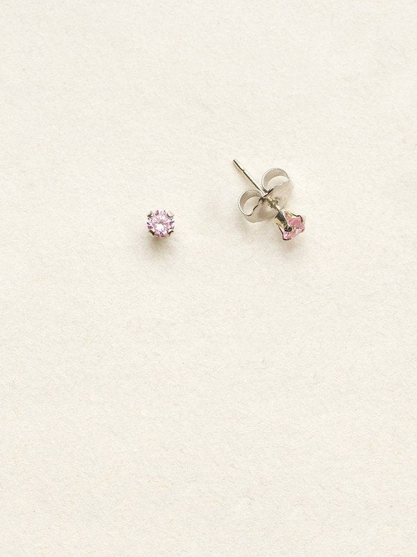 The ultimate classic accessory. Our Petite Everyday Post Earrings fit every outfit, mood, and occasion. Wear alone or as part of a mix-and-match set.