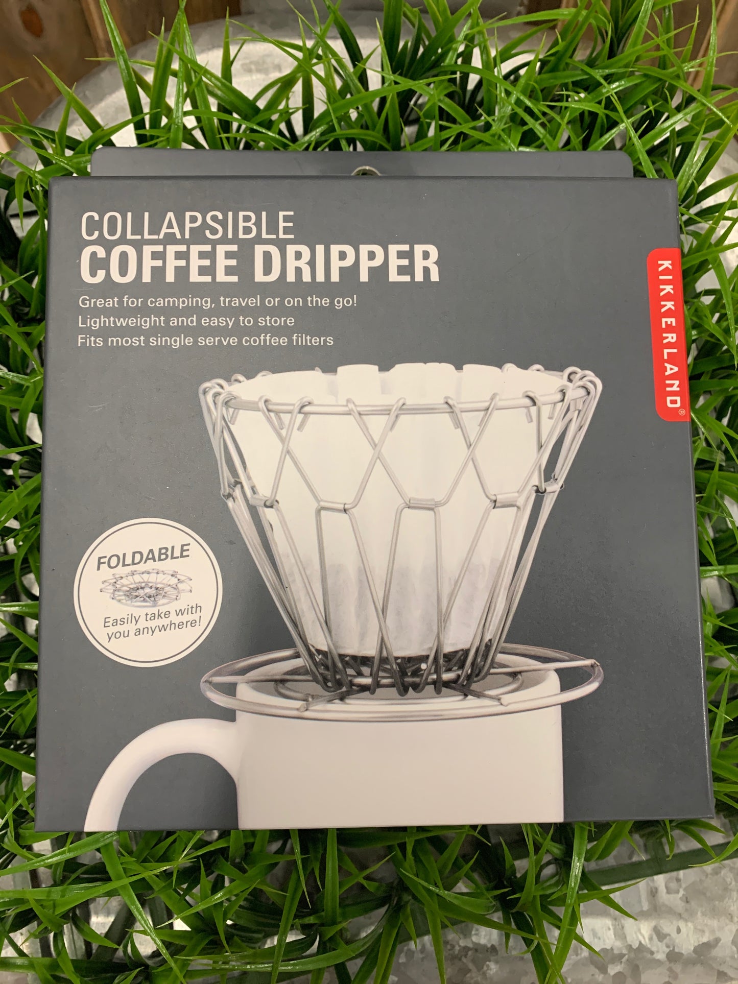 Aromatic pour over with no fuss. Easy to fold and store, fits any paper filter. Great for storage and on the go.      Works with paper filters of any size     Collapsible for easy storage     2.73"Dia. x 8.74"H