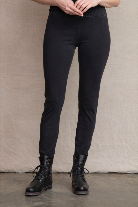 Looks like a jean, feels like a legging, works with everything you own. Clean stretch waistband for sleek control. A staple women’s pant. Fit: A relaxed legging fit. Perfect weight to conceal bumps and bulges. Great stretch and recovery. Works on all body types.