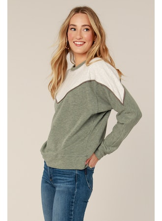 Mododoc Colorblocked Crew Neck Sweatshirt