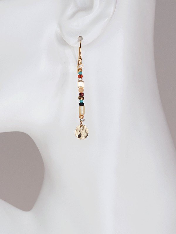 Perfect to wear during the day and perfectly exciting to keep on into the night, our Equinox Stick Earrings make a pointed style statement for the woman with a strong sense of inner beauty. 